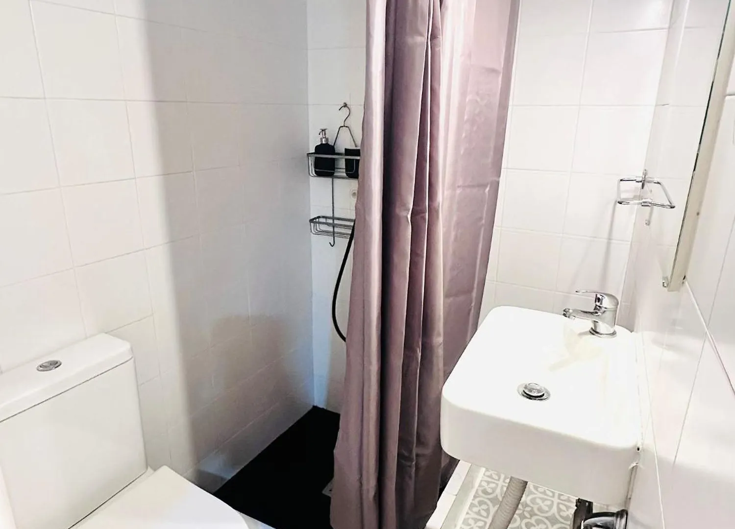 Central Lisbon Flat, Best Location In Town