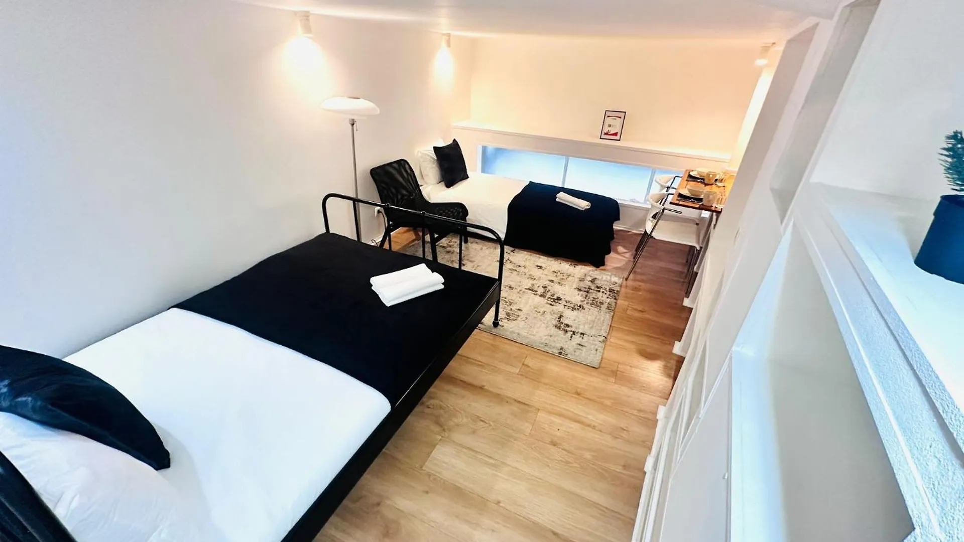 Central Lisbon Flat, Best Location In Town