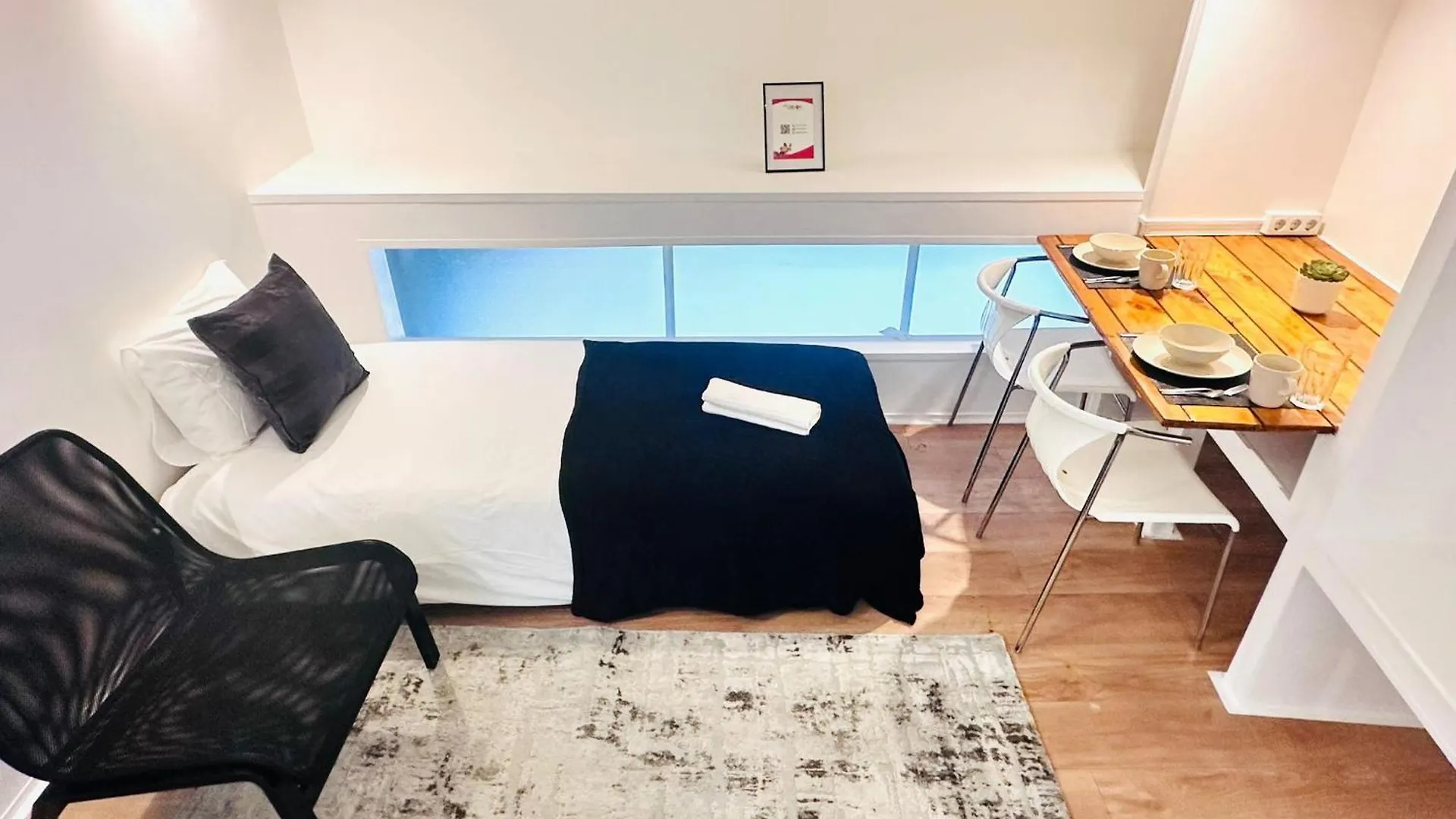 Central Lisbon Flat, Best Location In Town